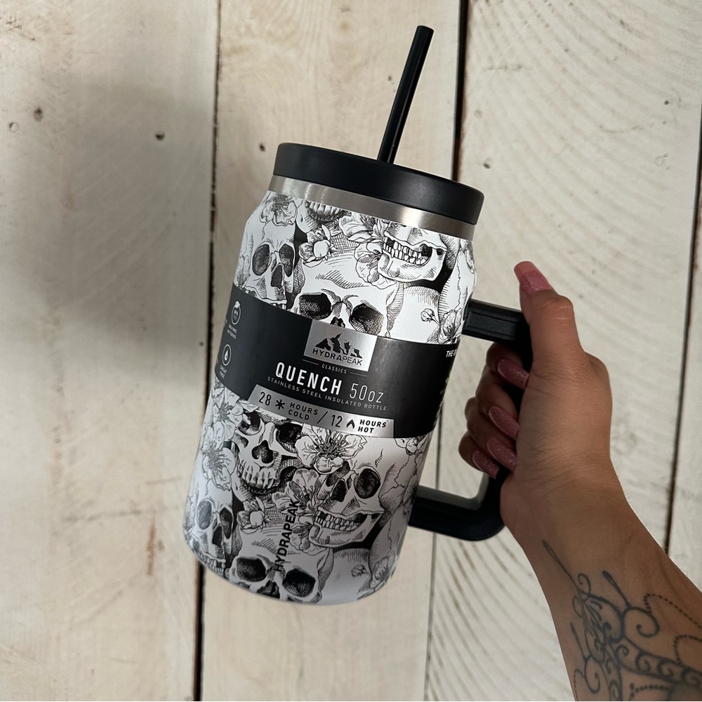 NEW Hydrapeak Skull and Roses Water Bottle 50 ounce TIk Tok Limited Edition